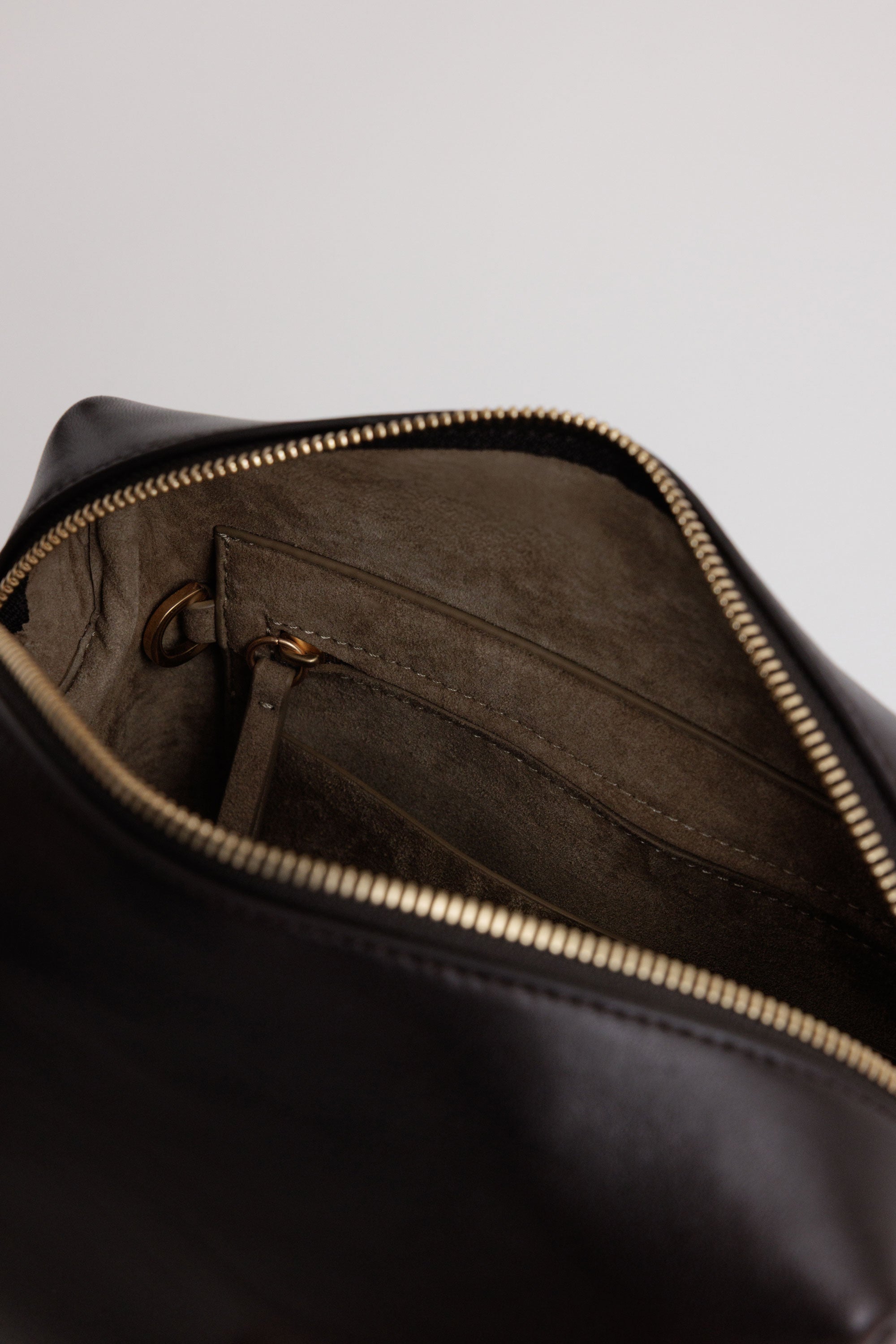 Ch'lita Bag in Americano Lambskin internal view showing recycled suede lining and internal zipped pocket