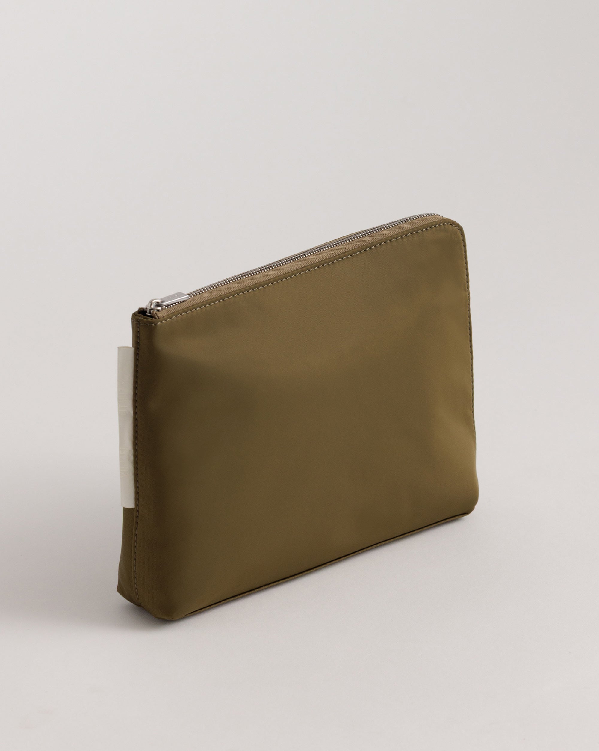 Pouch | Fir Green ECONYL® Regenerated Nylon – Yu Mei