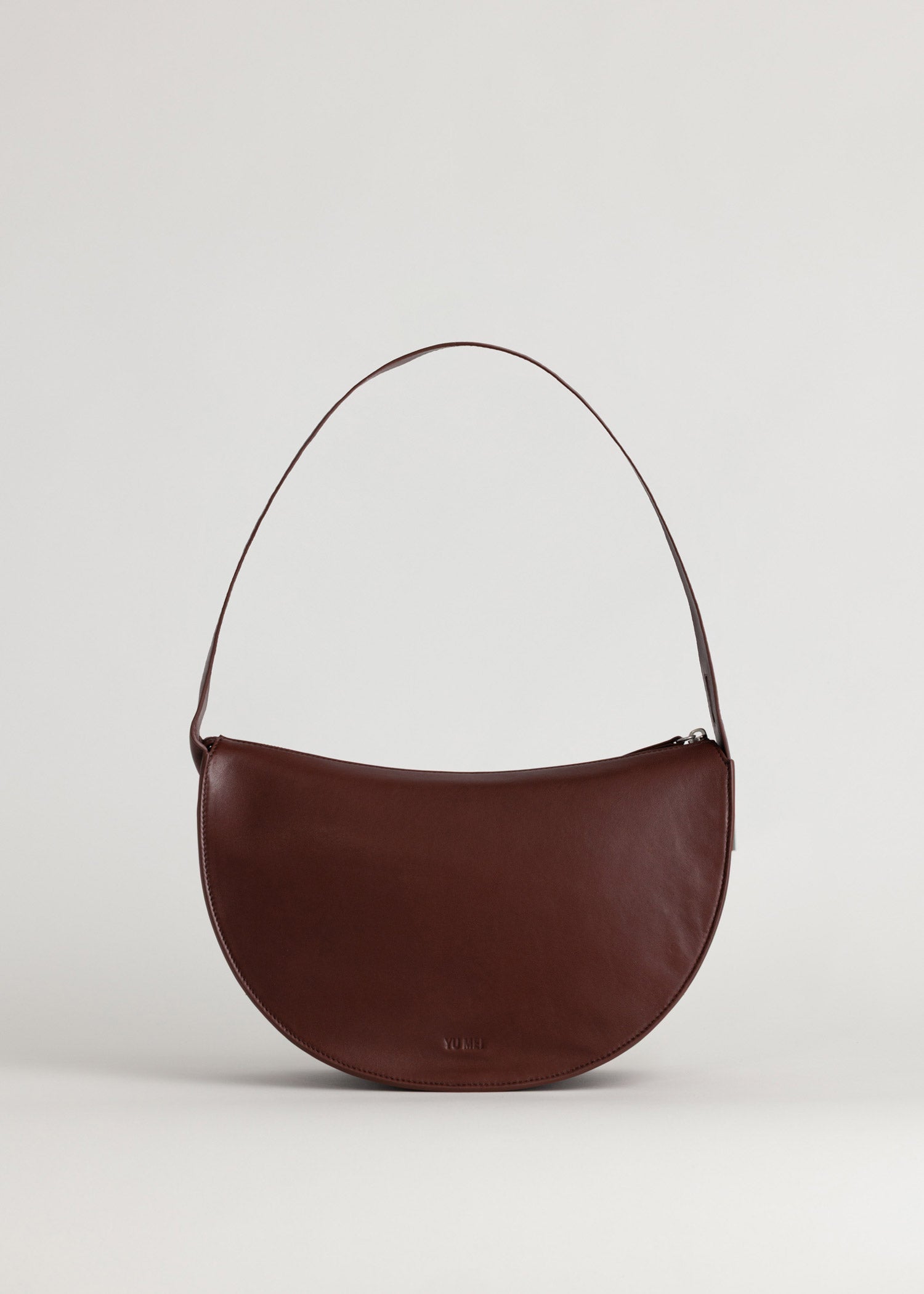 Charlie | Leather Shoulder Bag in Black | Yu Mei