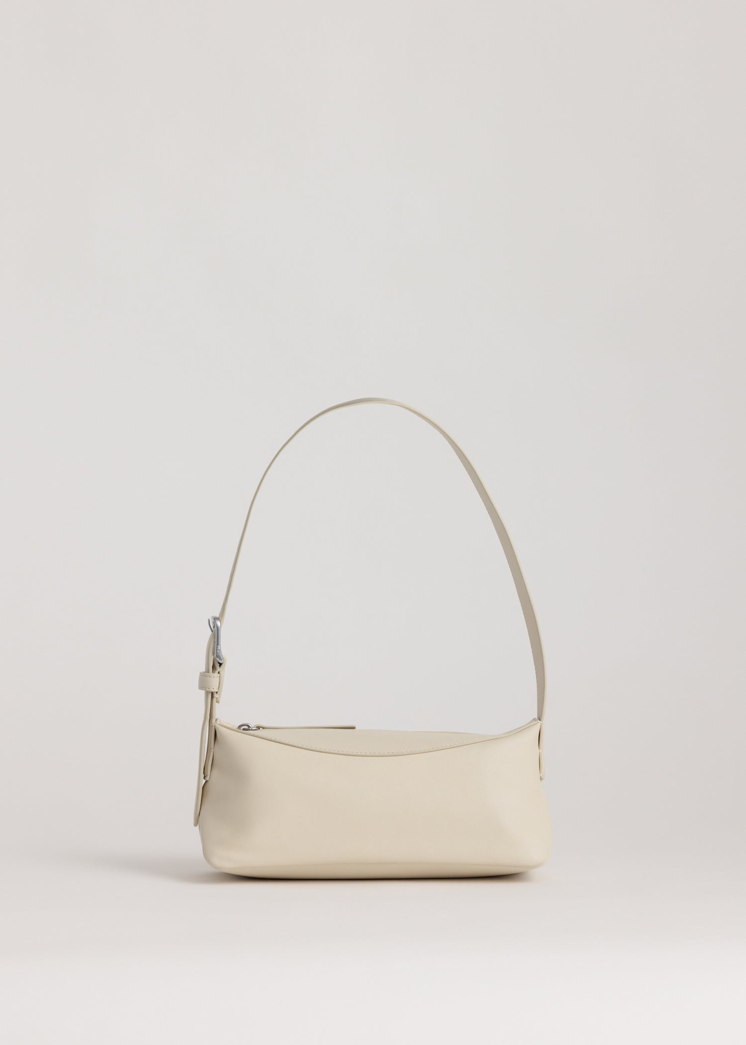 Bobby Bag / Cream Lambskin