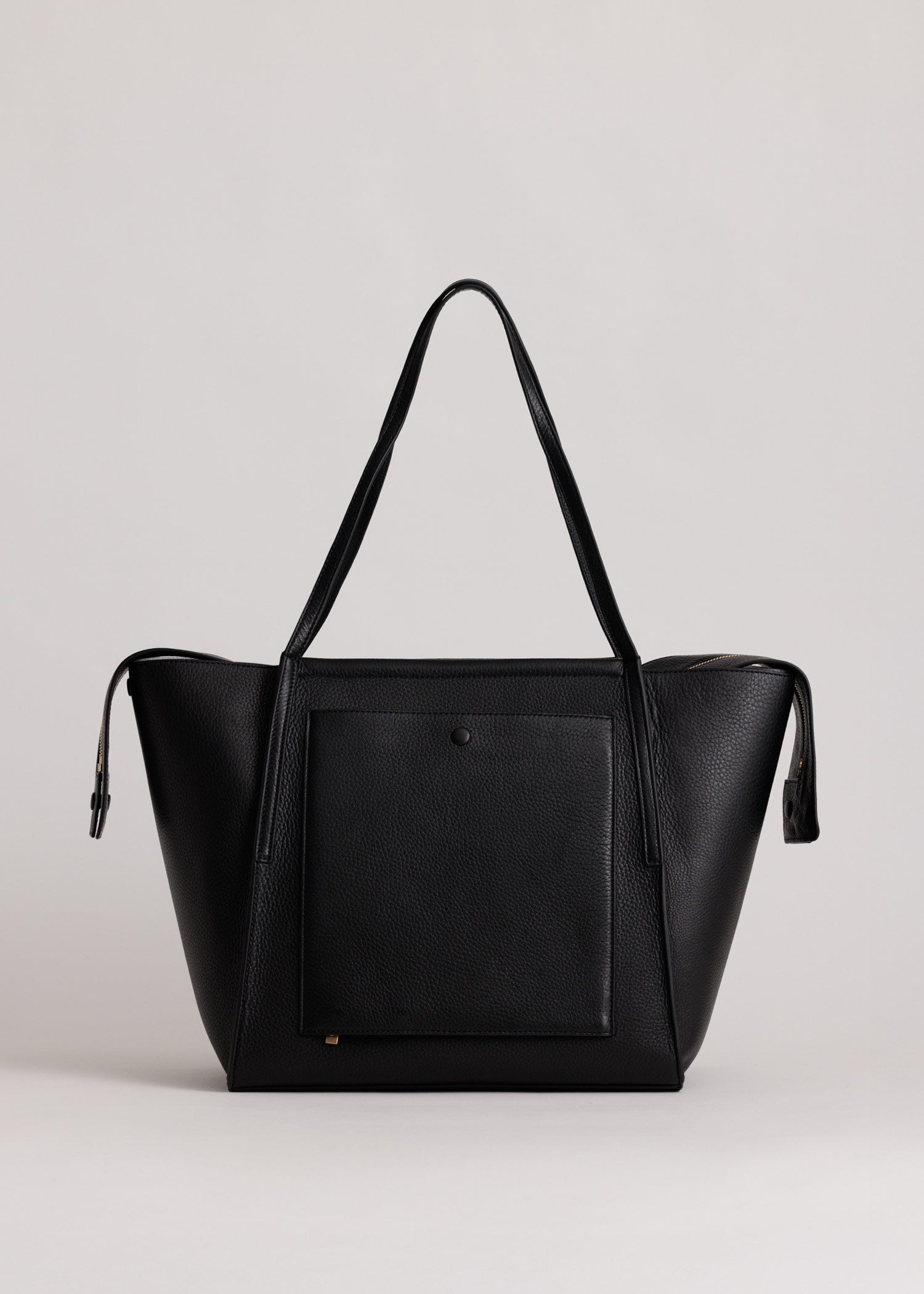 Claudia | Leather Tote Bag in Black | Yu Mei