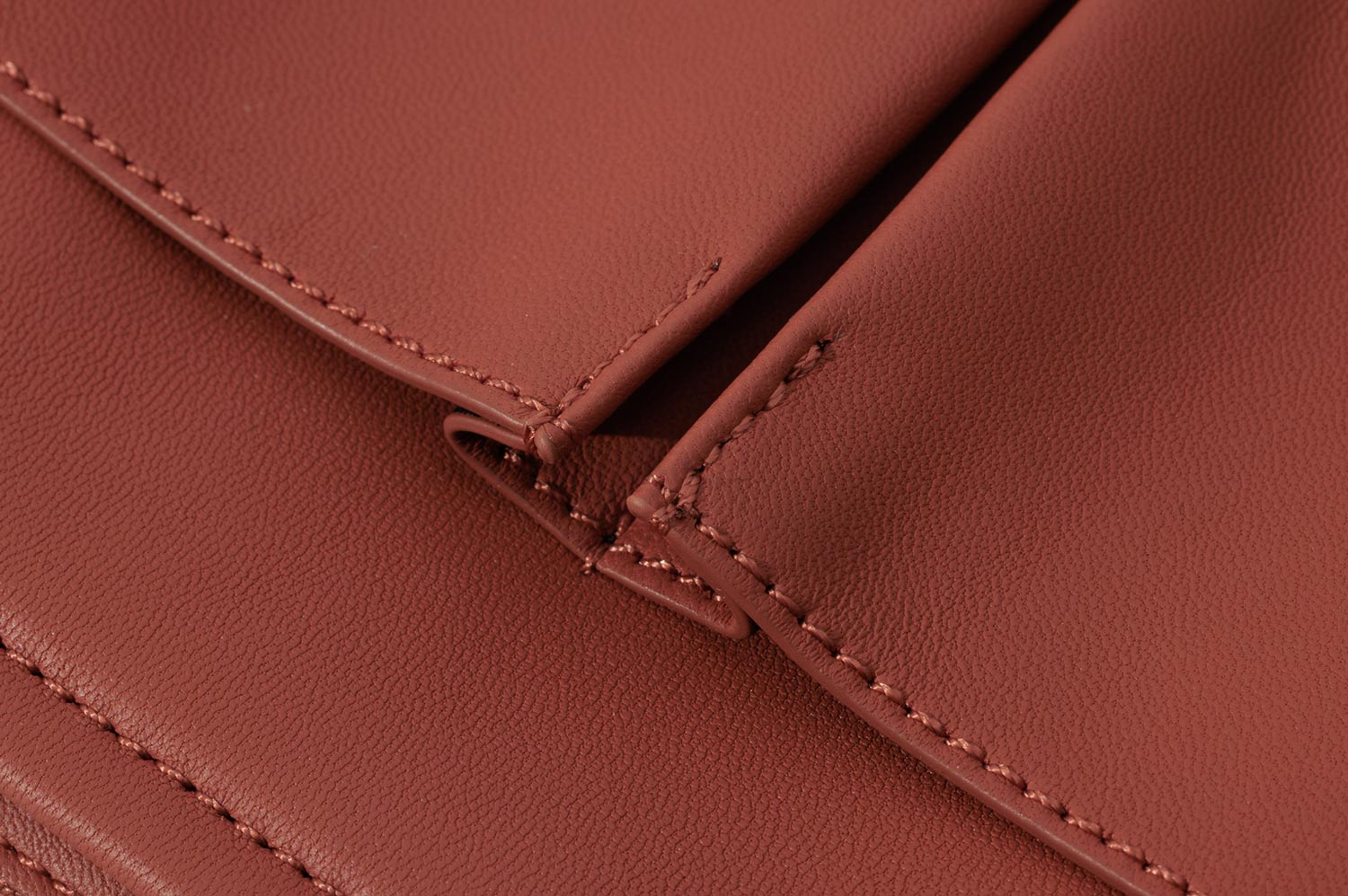 Front pocket detail view