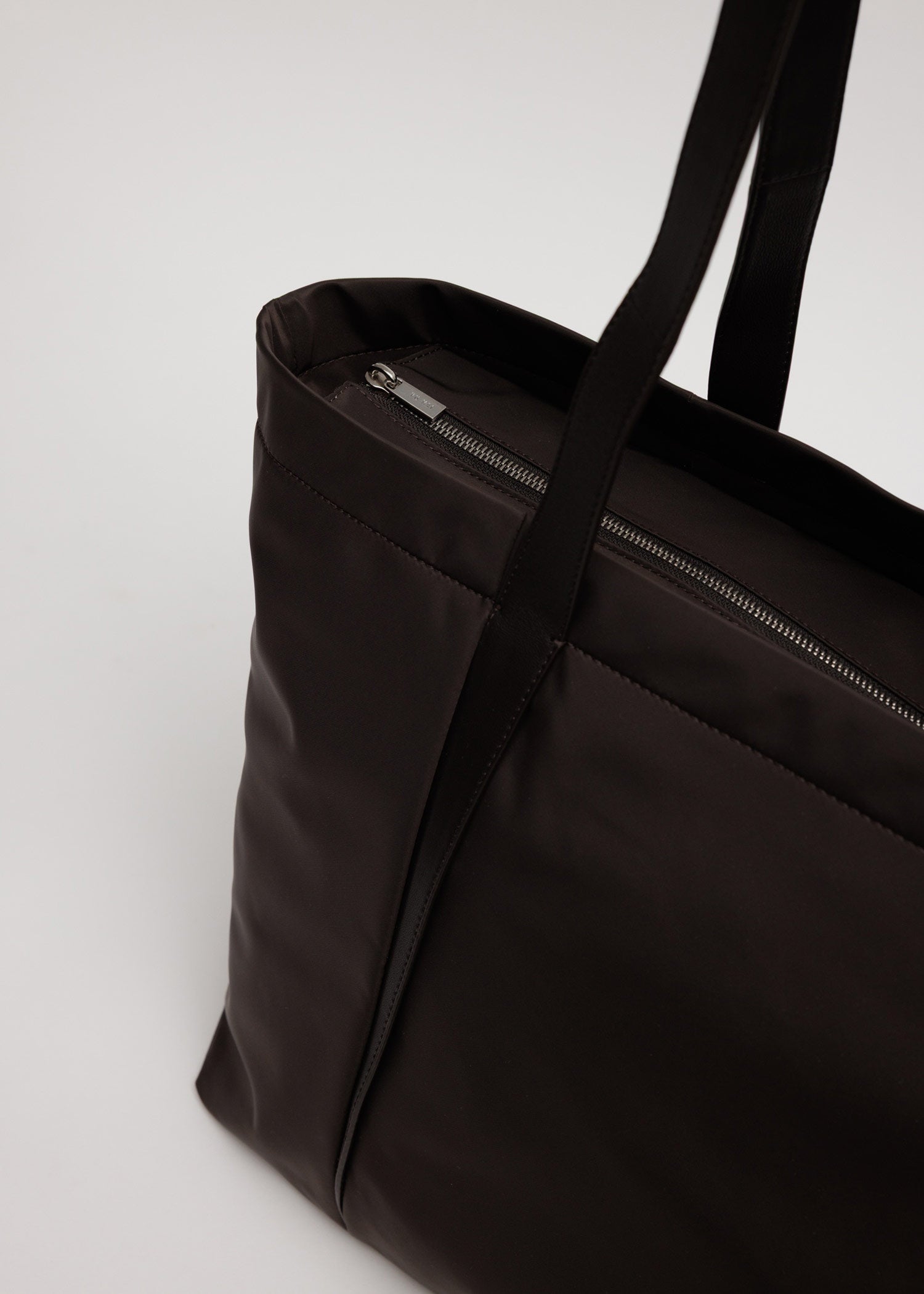 ECONYL® Regenerated Nylon Landscape Tote | Yu Mei