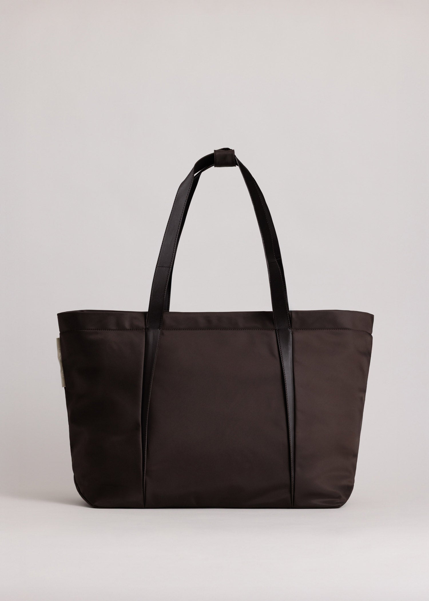 Claudia | Leather Tote Bag in Black | Yu Mei