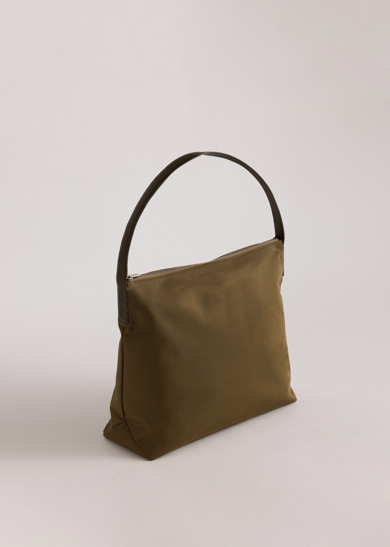 Yu-Mei-Medium-UTILITY-Braidy-