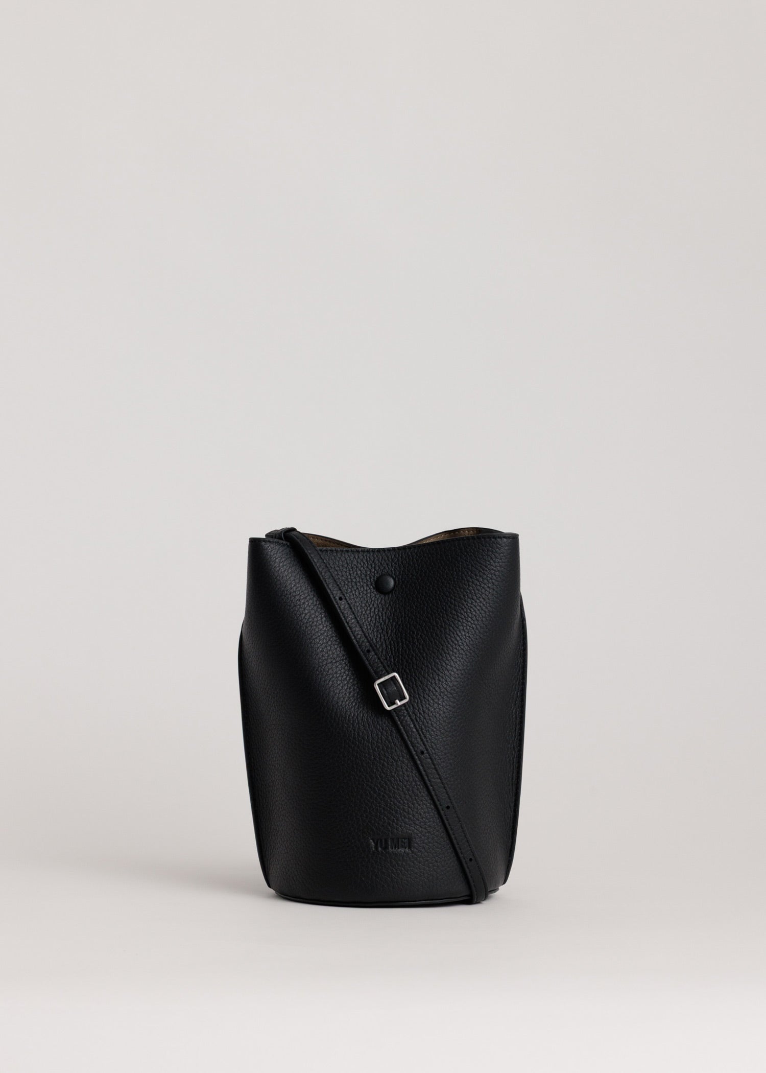 Phoebe Bucket / Black Deer Nappa