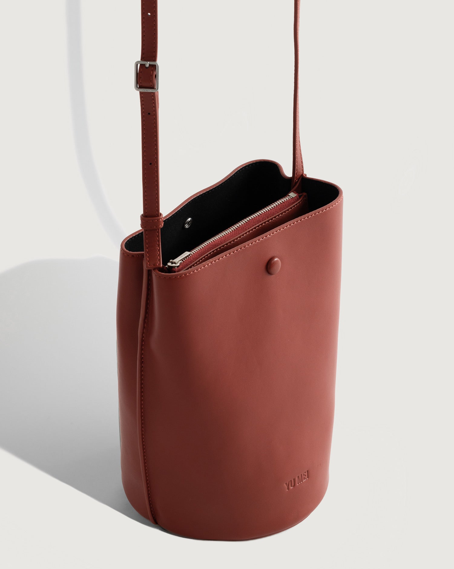 Bag side angle profile