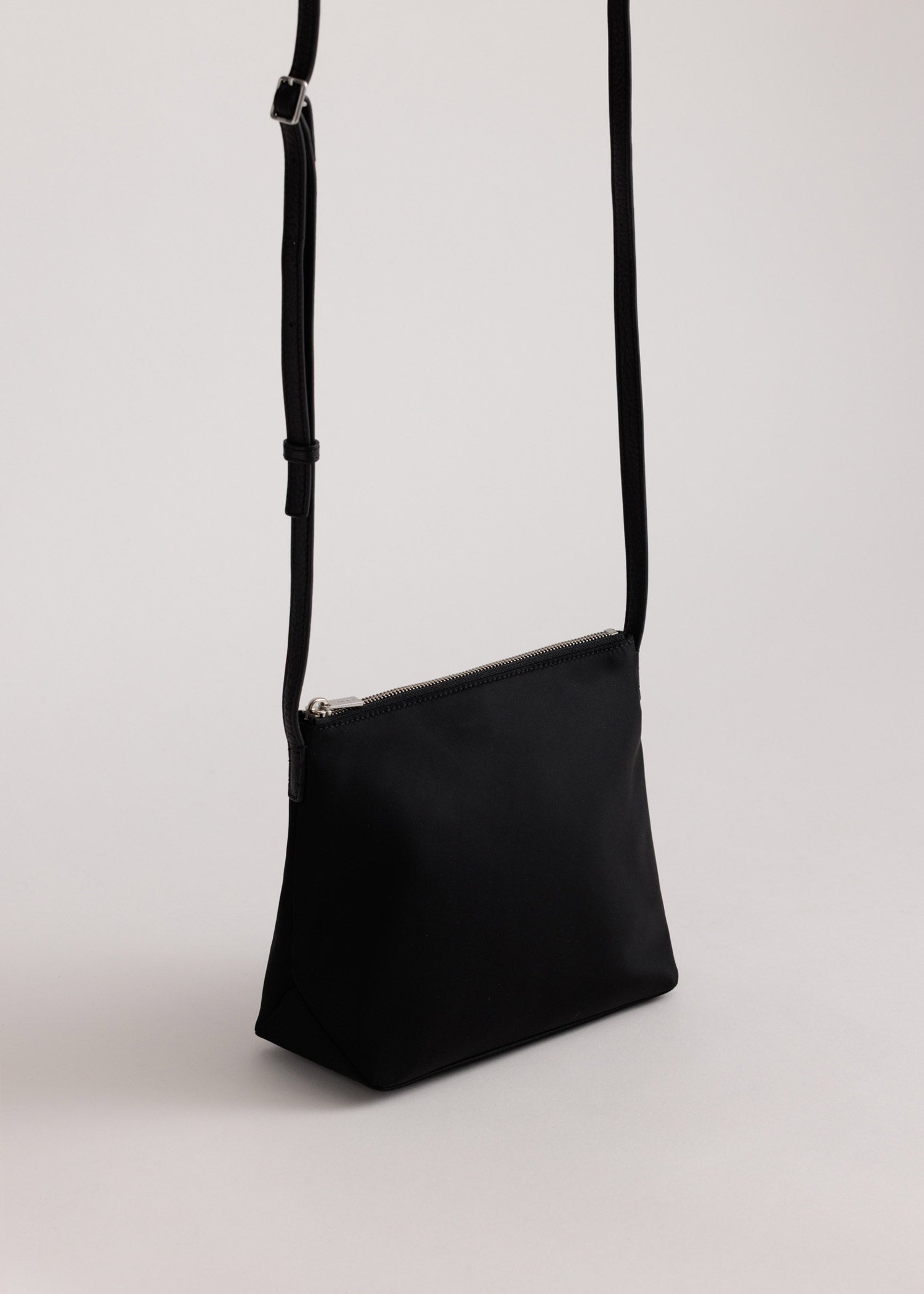 Small UTILITY Braidy | ECONYL® Crossbody Bag – Yu Mei