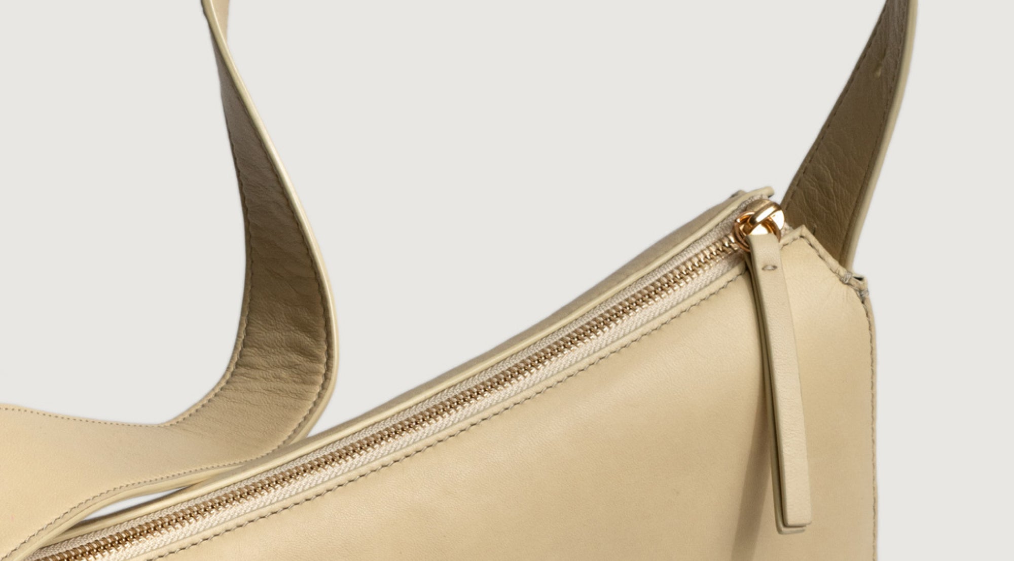 Charlie bag zip detail view