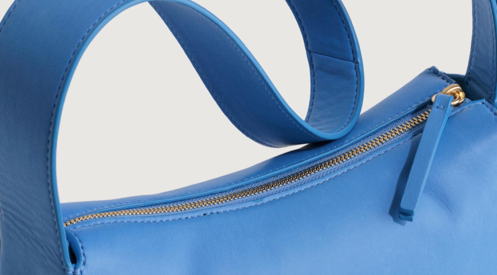 Brooke bag zip detail view